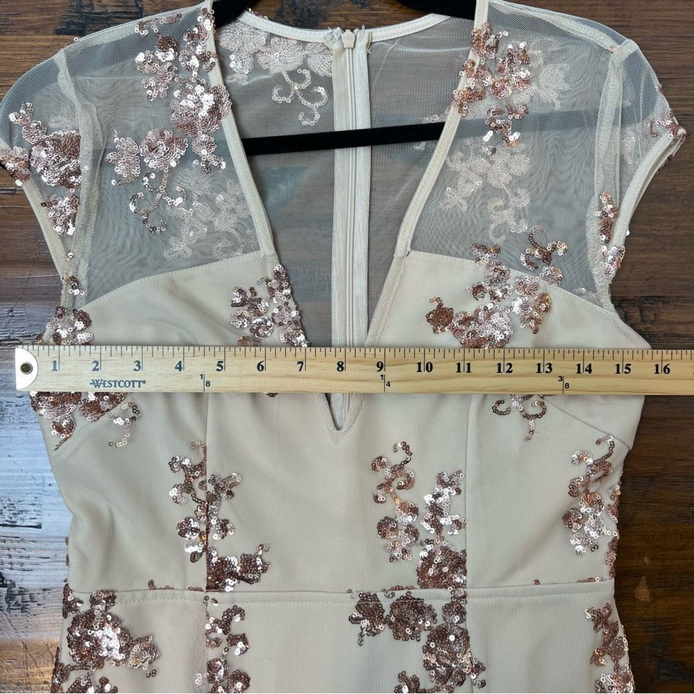 Showpo Passion Fusion NWT Nude Sequin V Neck Evening Gown Womens Size 4 - Picture 10 of 12